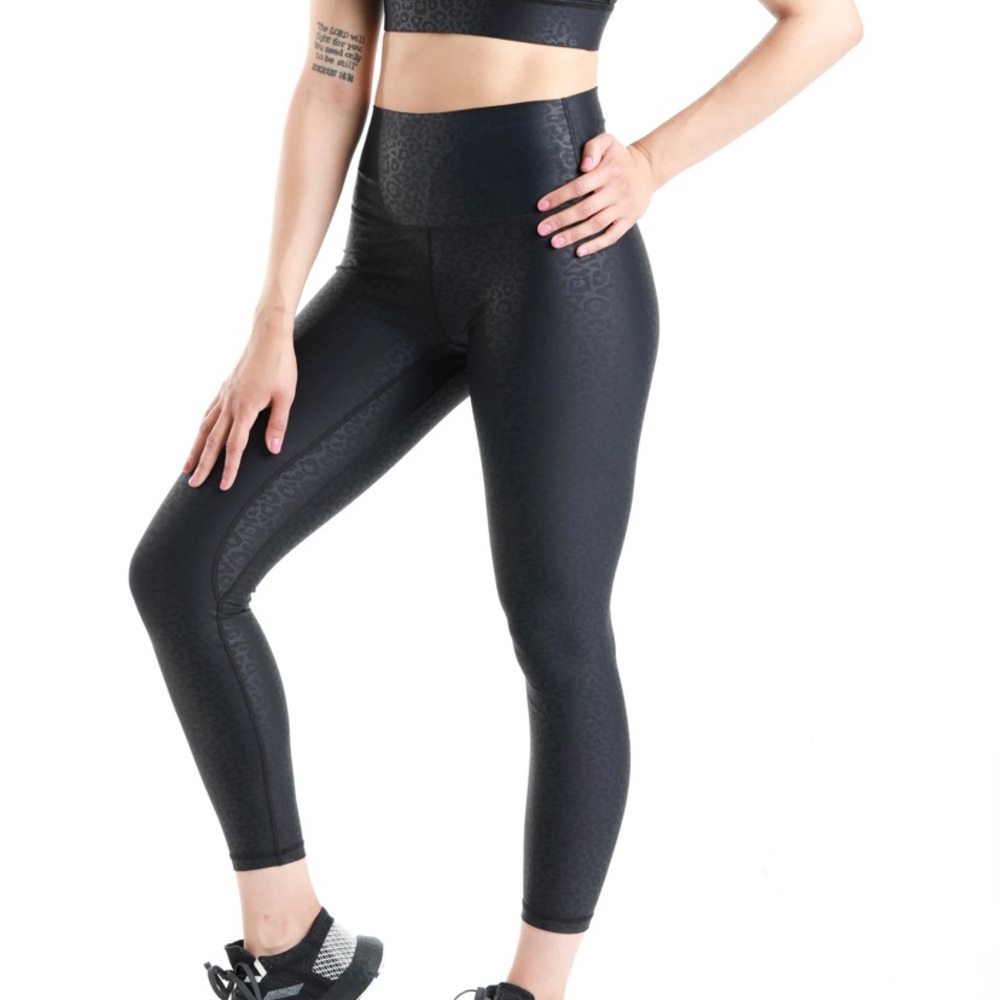 Strong Physiquez Black Leopard Leggings - EUC